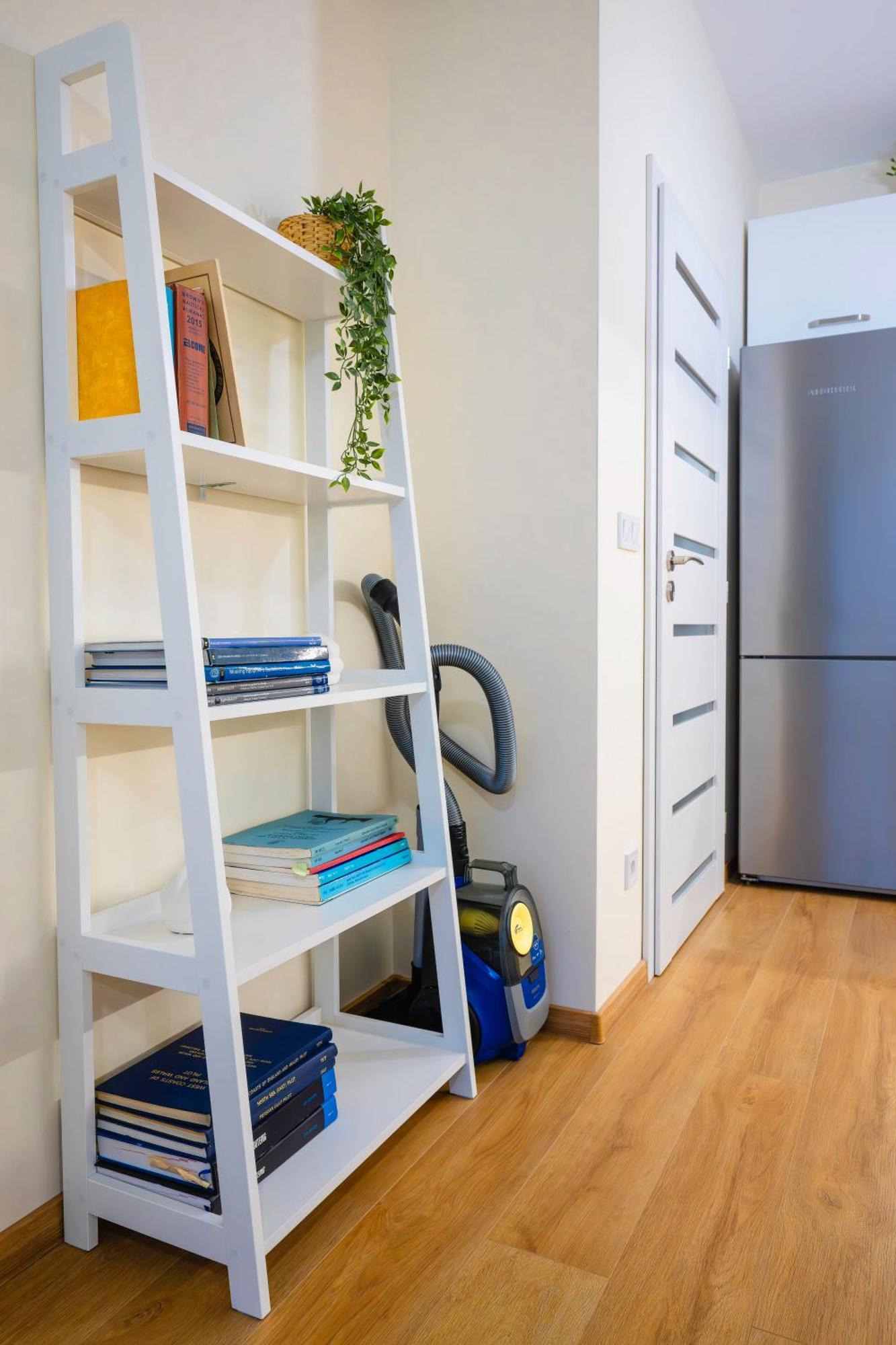 Apartemen Bright And Cosy 1bd Flat:perfect For Business Trip